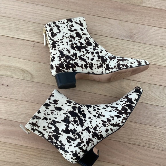 J Crew Roxie zip back Ankle Boots Calf hair, Snow Pony color,size 6 - Picture 3 of 5